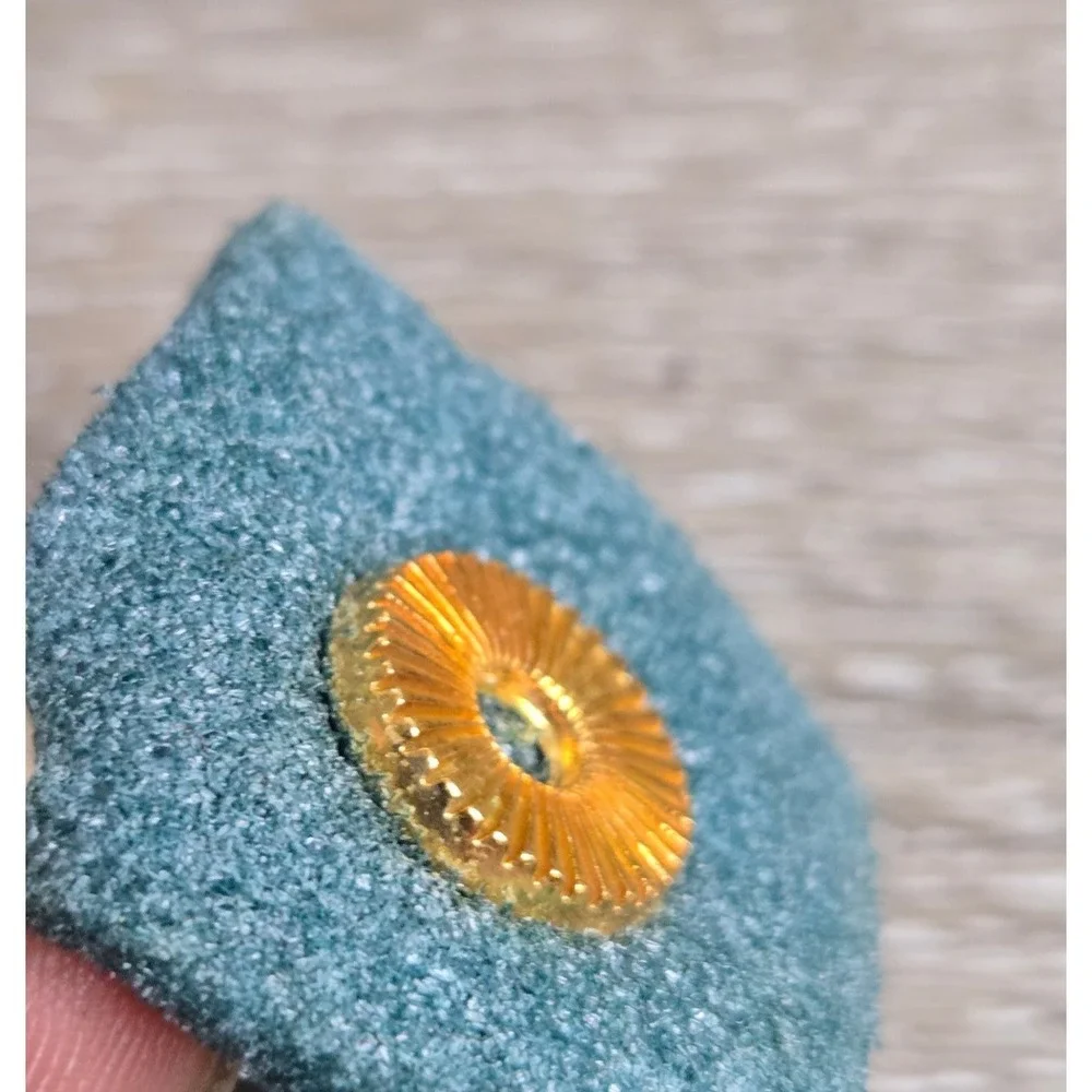 Vintage Gold Tone Sunburst Rosette Stud Pin Badge Round Decorative Drooch